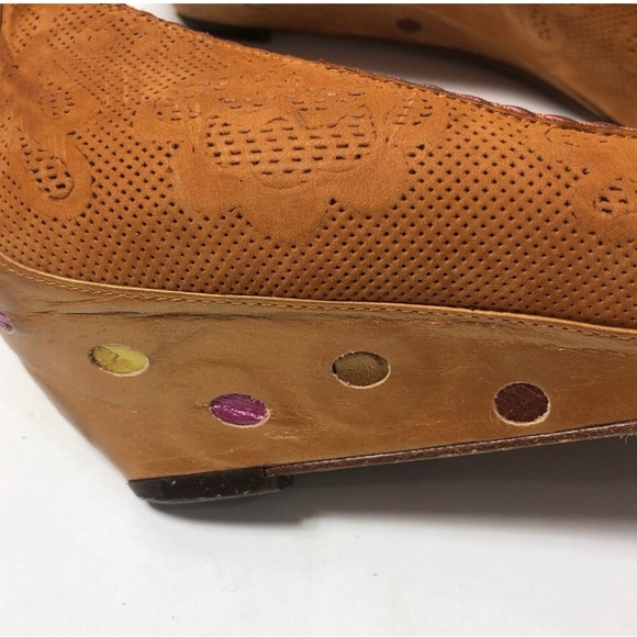 Tan Suede Flats with Bow and Metallic Accents - Picture 6 of 8